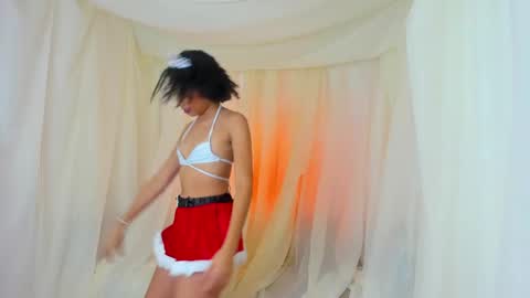 Clara  online show from December 2024 04:13:01 AM