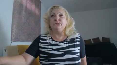 Snapshot of clarabbw77 chatting on May 2026 11:28:02 AM Clara online show from May 2026 11:28:02 AM