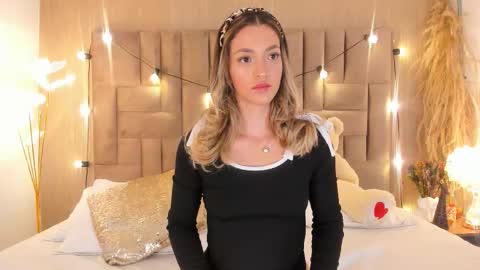 Clara del mar online show from March 2026 10:19:02 AM