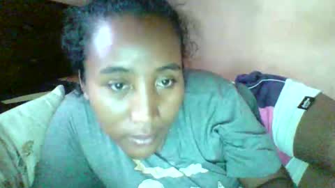 Clarah0123 online show from November 2025 01:34:01 PM