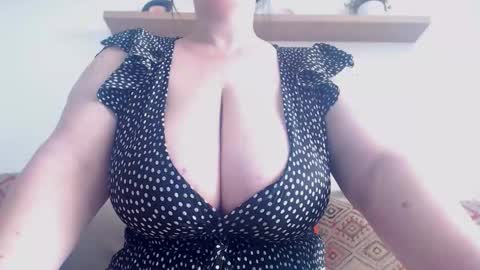 Clara online show from May 2026 02:35:01 PM