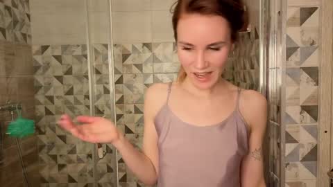 Claire online show from April 2026 02:04:02 PM