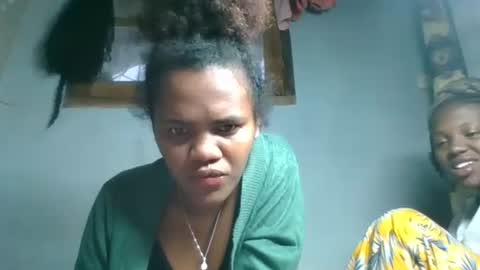 Snapshot of clarisse98 chatting on October 2025 02:06:02 AM clarisse98 online show from October 2025 02:06:02 AM