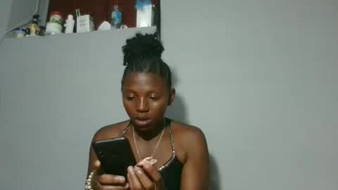 clarisse98 online show from November 2025 06:45:01 PM