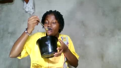 clarisse98 online show from March 2026 05:28:01 PM