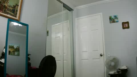 Claudia online show from February 2025 05:06:01 PM