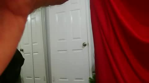 Claudia online show from November 2025 04:06:02 PM