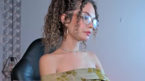 Snapshot of claudiarivera_1 chatting on January 2026 07:06:02 PM Claudia Rivera online show from January 2026 07:06:02 PM