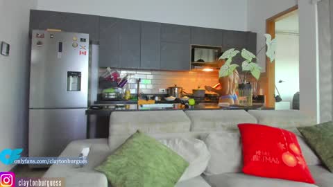 Snapshot of claytonburgues chatting on December 2024 10:18:01 PM claytonburgues online show from December 2024 10:18:01 PM