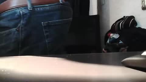 Snapshot of cleanboy1001 chatting on December 2024 02:40:02 PM cleanboy1001 online show from December 2024 02:40:02 PM