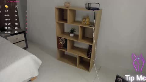 Cleo Adams online show from October 2025 04:12:01 AM