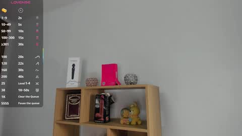 Cleo Adams online show from October 2025 04:24:01 AM