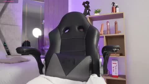 Snapshot of cleeoadams_ chatting on January 2026 04:39:02 AM Cleo Adams online show from January 2026 04:39:02 AM