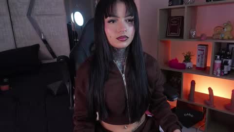 Cleo Adams online show from March 2026 05:10:02 AM