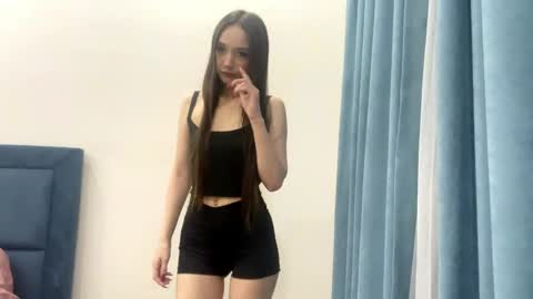 Snapshot of clementinecampion chatting on May 2026 04:26:02 PM Viki online show from May 2026 04:26:02 PM
