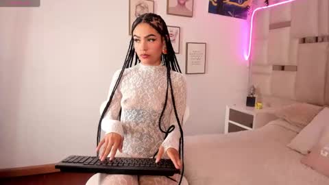 Snapshot of cleo__smith chatting on September 2025 12:25:01 AM Cleo smith online show from September 2025 12:25:01 AM