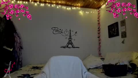 Snapshot of cleo_christmas chatting on January 2026 11:52:01 PM cleo_christmas online show from January 2026 11:52:01 PM