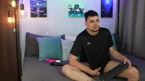 Girl Juliana and Federico online show from October 2025 04:43:01 AM