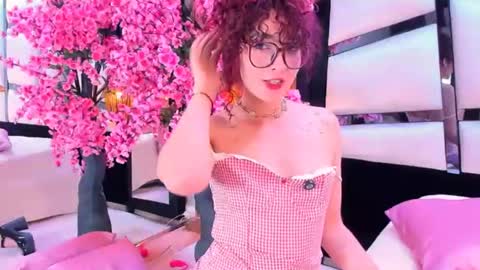       online show from June 2026 06:22:02 AM