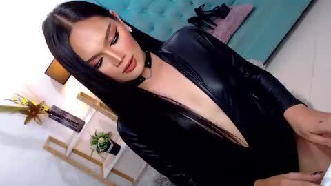 Cleo online show from November 2025 12:24:01 AM