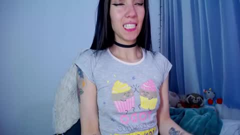  Nicol  online show from January 2026 02:38:01 AM