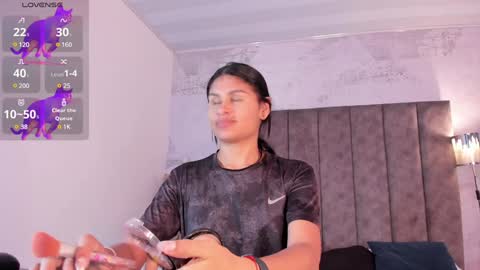 Cleopatra online show from December 2024 06:57:01 PM