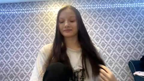 Snapshot of cleotilderinde chatting on December 2025 04:13:01 PM Cleo online show from December 2025 04:13:01 PM