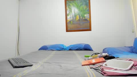 Snapshot of cleowhite_ chatting on October 2025 05:35:02 PM cleowhite_ online show from October 2025 05:35:02 PM