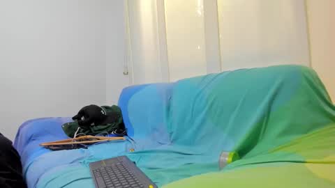 Snapshot of cleowhite_ chatting on October 2025 07:03:01 PM cleowhite_ online show from October 2025 07:03:01 PM