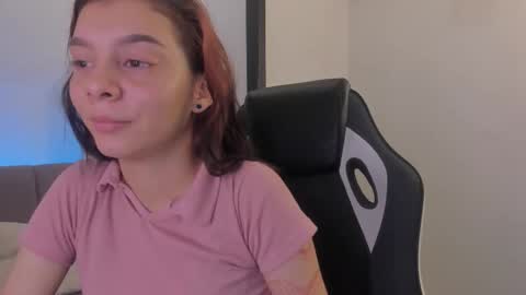 Snapshot of cleowhite_ chatting on February 2026 09:00:02 PM cleowhite_ online show from February 2026 09:00:02 PM