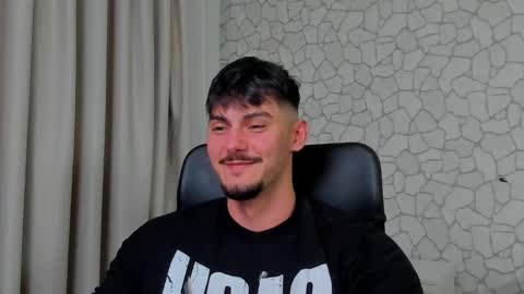 Snapshot of clintmasterss chatting on January 2025 03:16:01 PM ClintMasterss online show from January 2025 03:16:01 PM