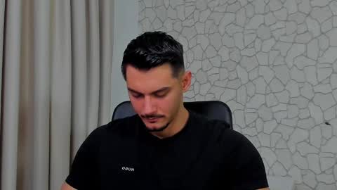 Snapshot of clintmasterss chatting on February 2025 05:41:02 AM ClintMasterss online show from February 2025 05:41:02 AM