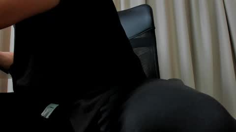 Snapshot of clintmasterss chatting on March 2025 10:24:01 AM ClintMasterss online show from March 2025 10:24:01 AM