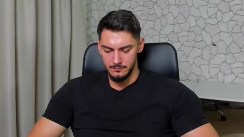 Snapshot of clintmasterss chatting on November 2025 05:20:02 AM ClintMasterss online show from November 2025 05:20:02 AM