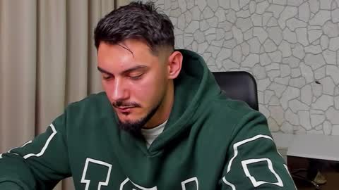 Snapshot of clintmasterss chatting on November 2025 06:36:01 AM ClintMasterss online show from November 2025 06:36:01 AM