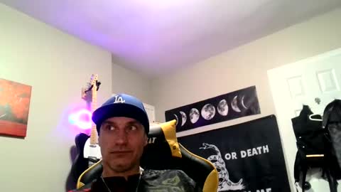 Snapshot of clintwood12 chatting on December 2024 08:52:02 AM chad online show from December 2024 08:52:02 AM