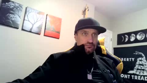 Snapshot of clintwood12 chatting on December 2024 09:10:01 AM chad online show from December 2024 09:10:01 AM