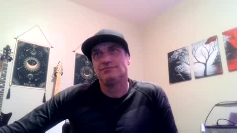 Snapshot of clintwood12 chatting on January 2025 06:43:02 AM chad online show from January 2025 06:43:02 AM