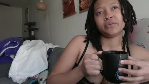 Snapshot of clioenchants chatting on February 2025 05:07:01 PM High Queen Clio online show from February 2025 05:07:01 PM