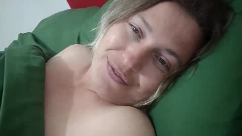 Syl  online show from May 2026 09:42:02 PM