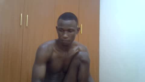 clive_damian online show from May 2026 08:23:01 AM