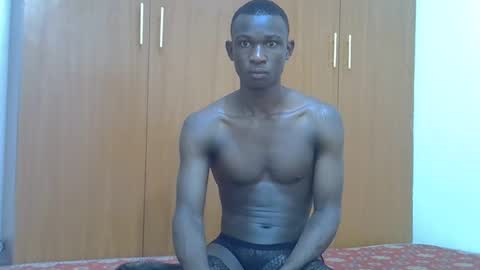 clive_damian online show from May 2026 12:06:02 AM