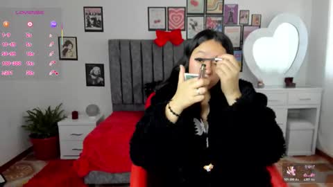 cloe_7 online show from February 2026 12:10:02 PM