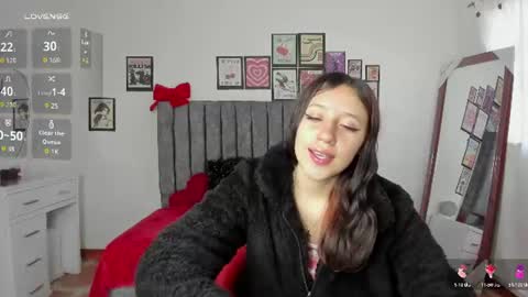 Snapshot of cloe_7 chatting on June 2026 12:11:02 PM cloe_7 online show from June 2026 12:11:02 PM