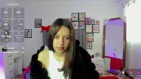 Snapshot of cloe_7 chatting on June 2026 03:35:01 PM cloe_7 online show from June 2026 03:35:01 PM