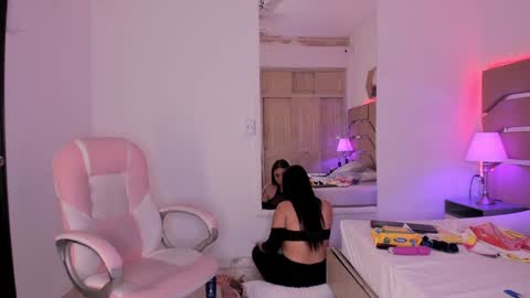 Snapshot of cloe_cifuentes chatting on December 2024 02:28:02 PM Cloe Online de 600 a 1400 online show from December 2024 02:28:02 PM