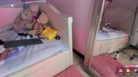 Cloe Leeee online show from December 2024 06:47:01 AM