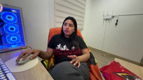 Snapshot of cloe_small08 chatting on July 2026 07:15:02 AM cloe small online show from July 2026 07:15:02 AM