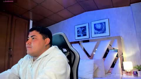 Cloe x Billy online show from November 2025 12:19:02 PM