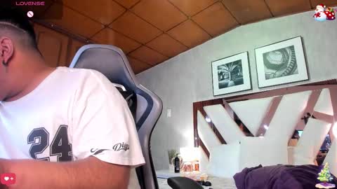 Cloe x Billy online show from December 2025 07:52:01 PM